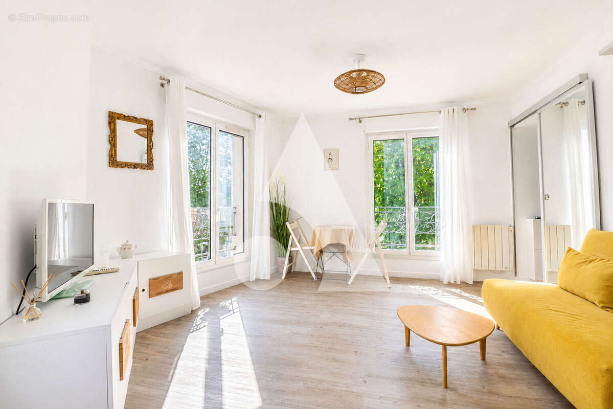Appartement Les Lilas 2 pièce(s) 30.95 m2 - photo 3