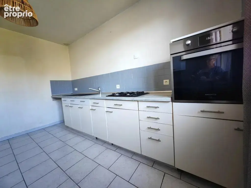 Maison des années 70 - terrasses et 1500m2 de terrain en partie boisé- - photo 7