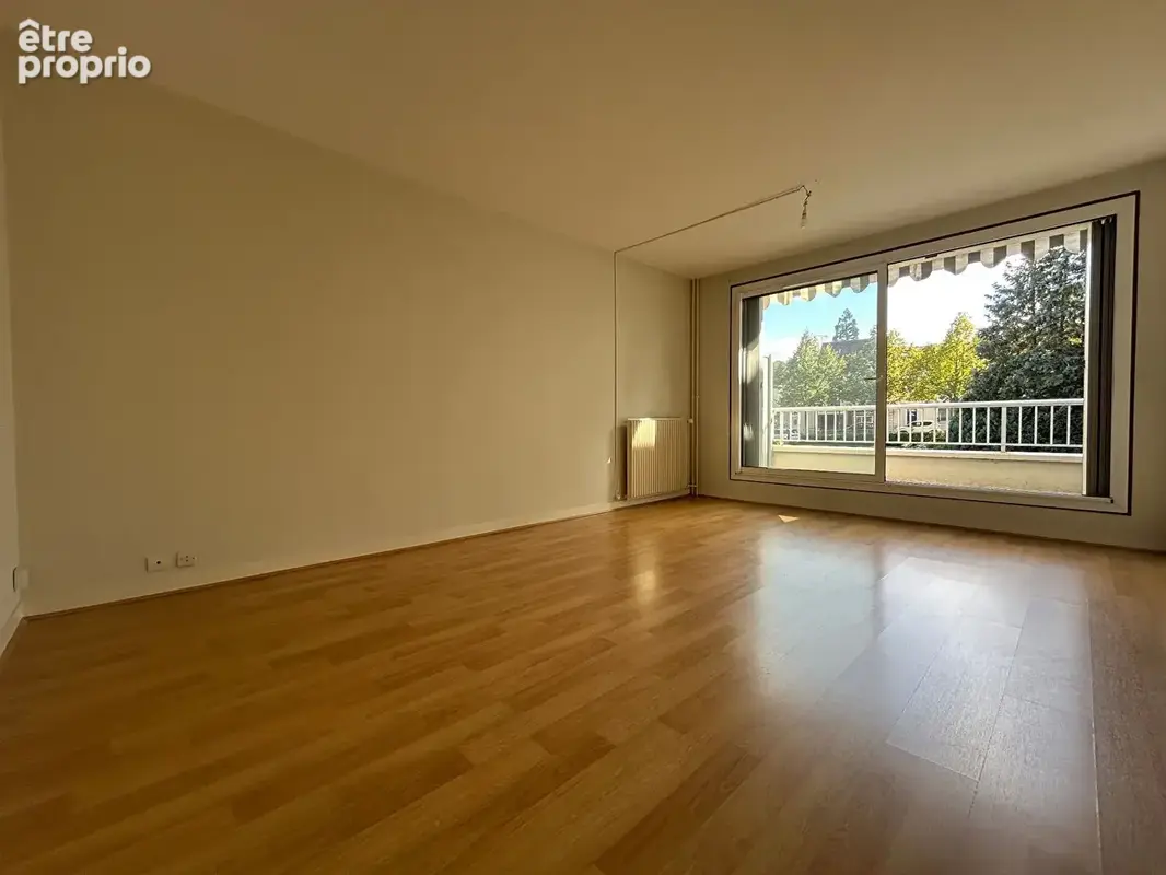 Appartement à BURES-SUR-YVETTE