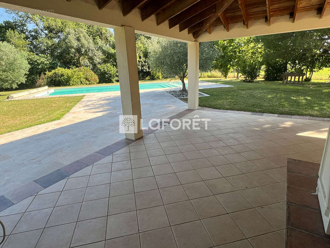 Maison à SAINT-GAUZENS