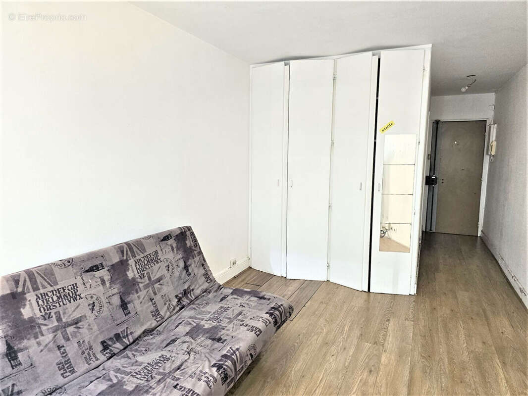 Appartement à COURBEVOIE