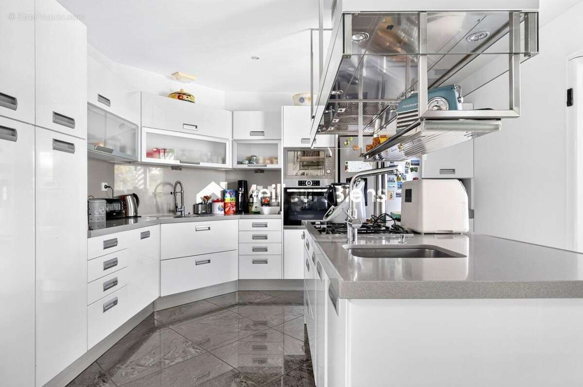 Maison contemporaine 287m2 - 5 chambres - Terrain 2512m2 - DPE A - photo 6