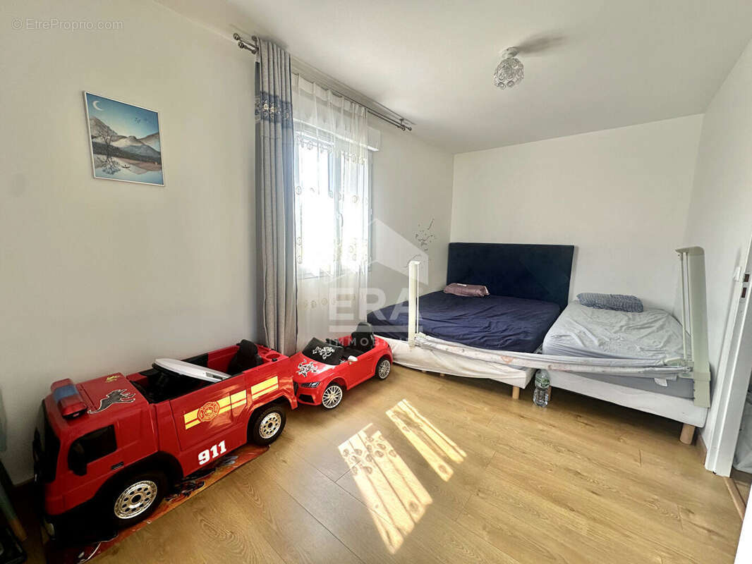 Maison à SARTROUVILLE