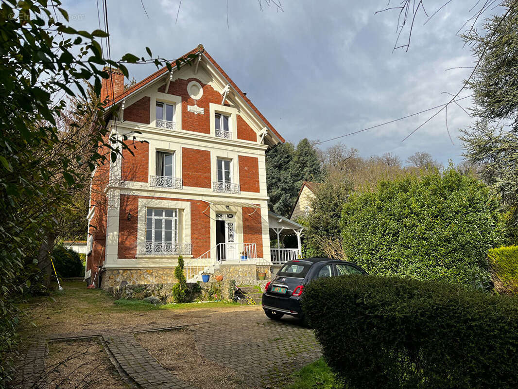 Maison à MEDAN