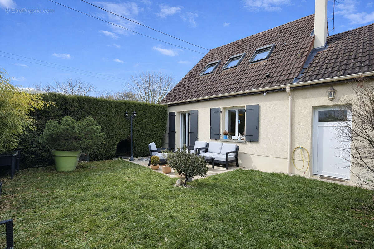 Maison à OZOIR-LA-FERRIERE