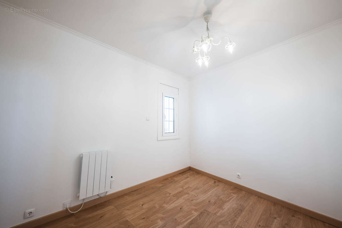 Maison à VILLENEUVE-LE-ROI