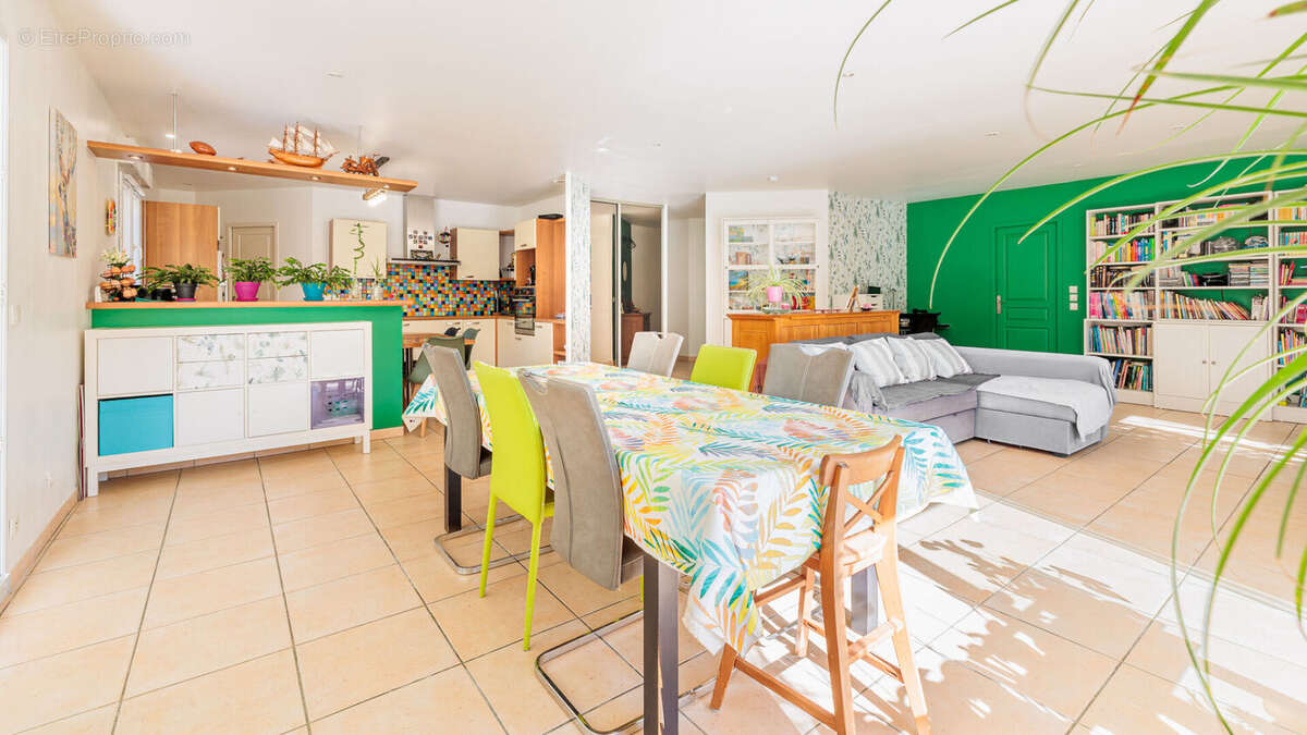 Villa Villeneuve Tolosane 5 pièce(s) 195 m2 - photo 9