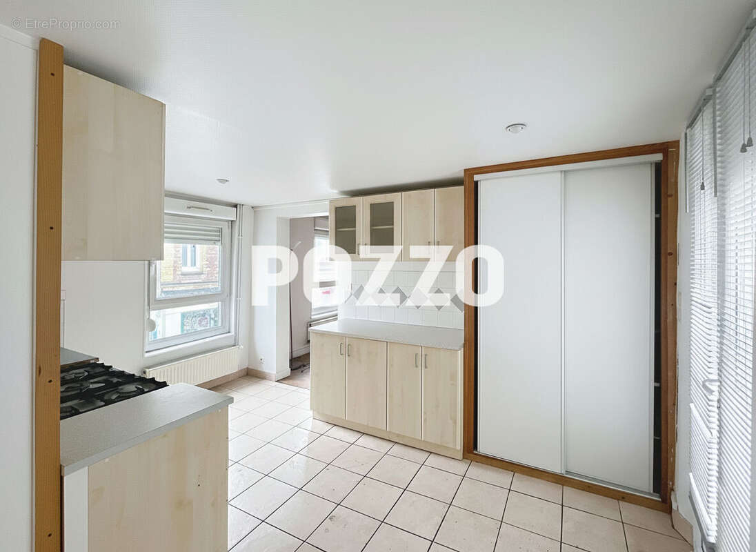 Appartement à SAINT-ROMAIN-DE-COLBOSC