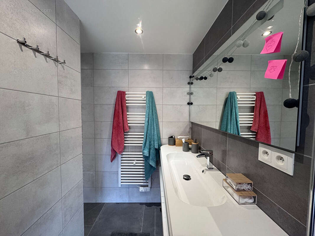 Appartement à ETALANS