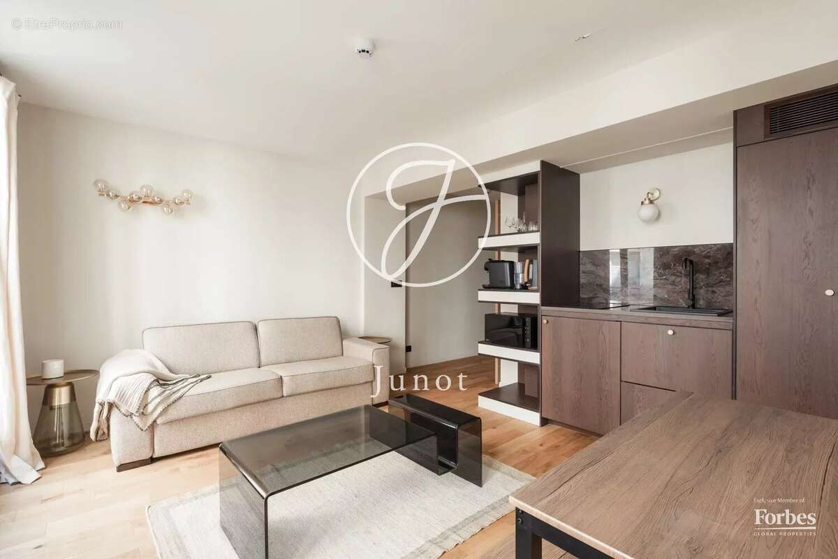 Appartement à PARIS-6E