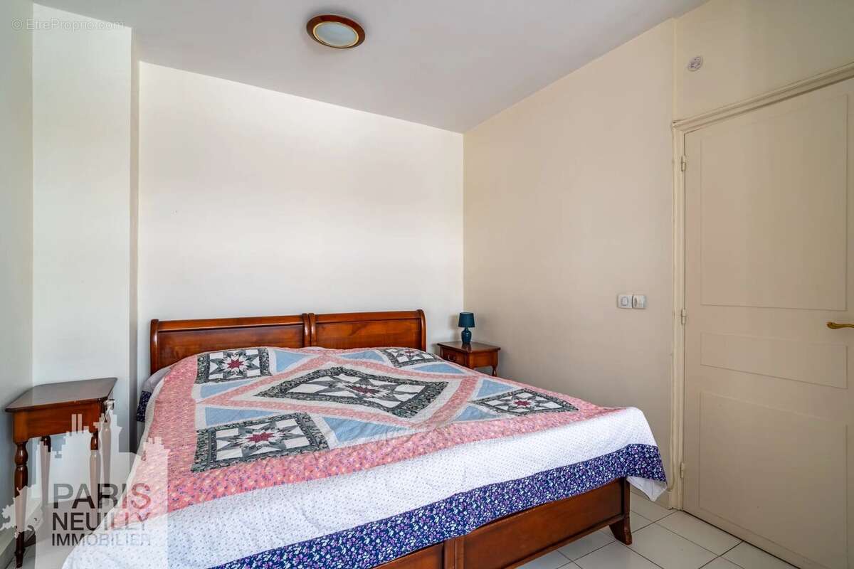 Appartement à PARIS-14E