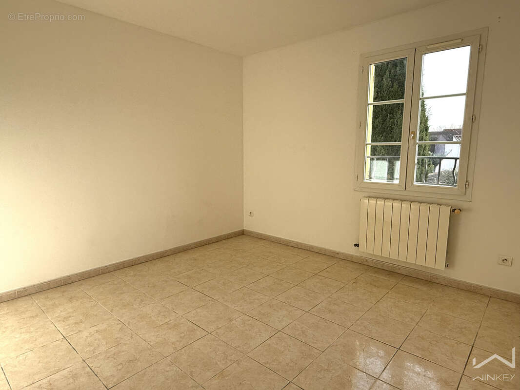 Maison à MONDRAGON
