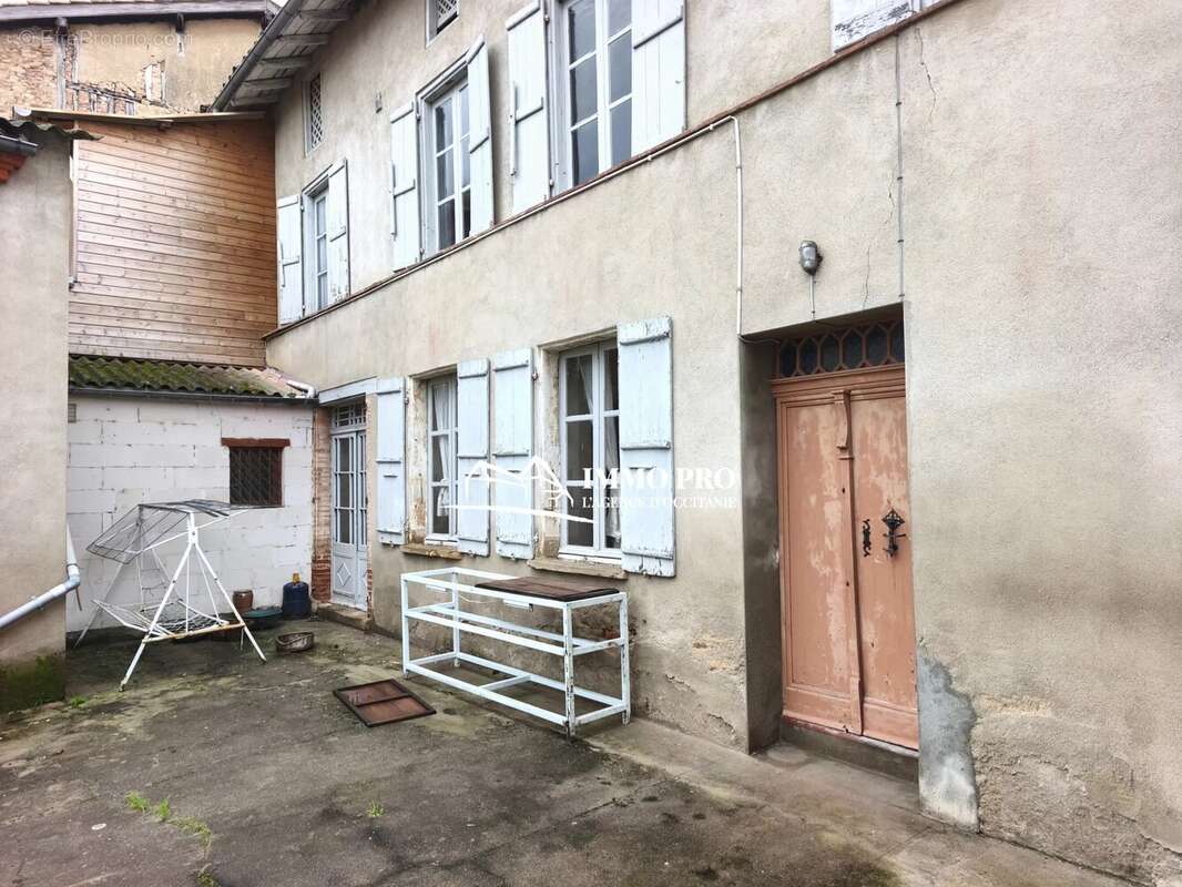 Appartement à L'ISLE-EN-DODON