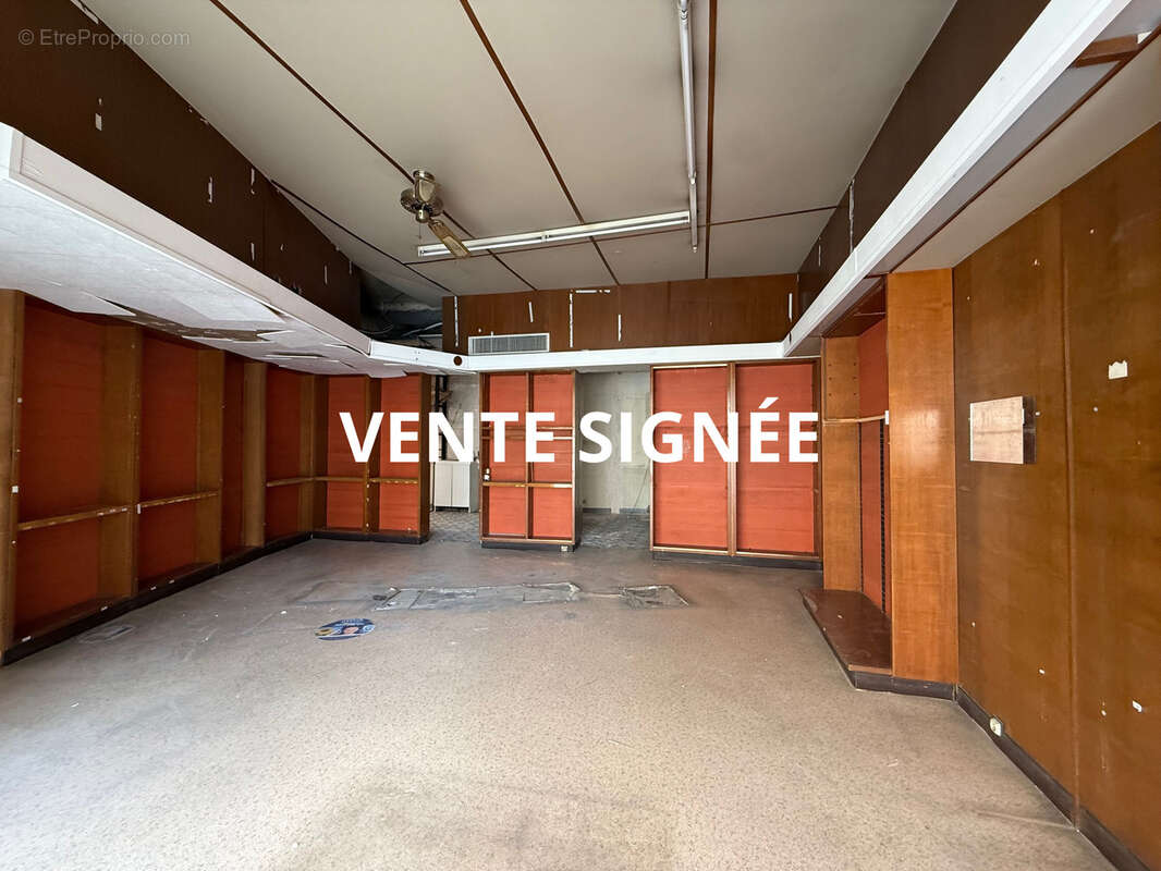 Commerce à OLLIOULES