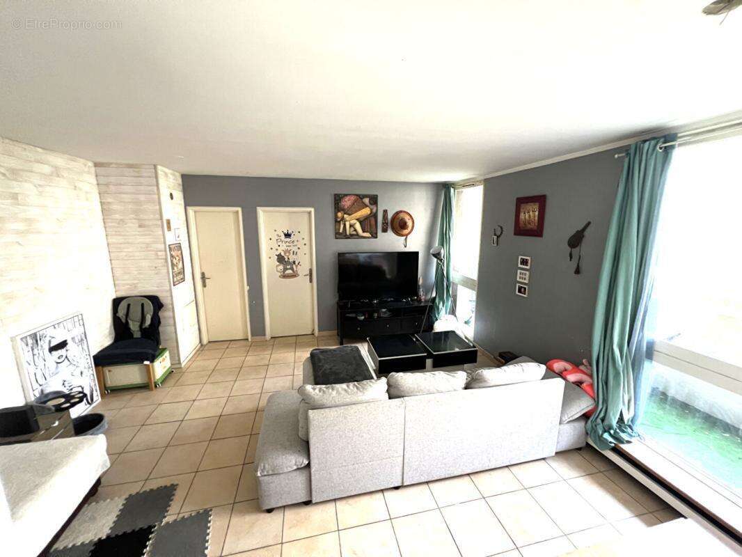 Appartement à ELANCOURT