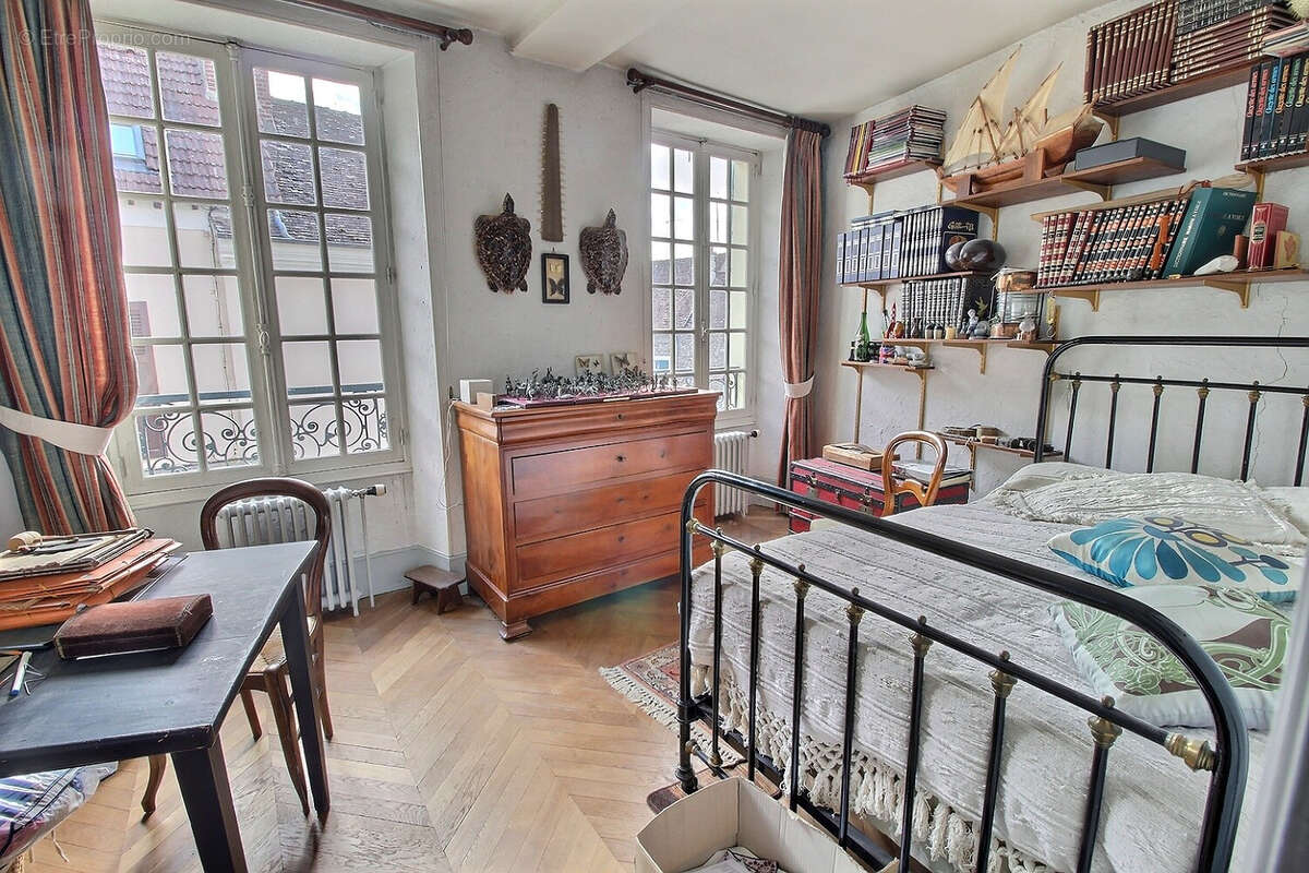 Maison à EPERNON