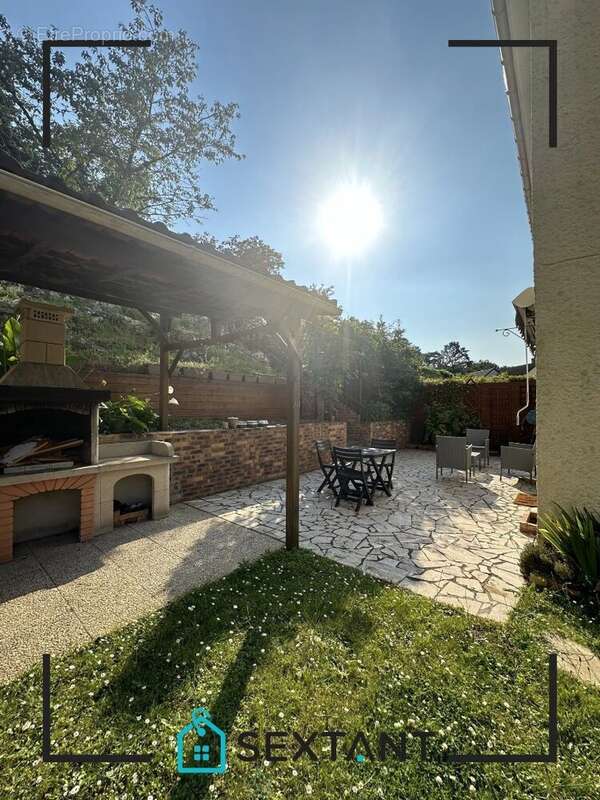 Maison à PETIT-COURONNE