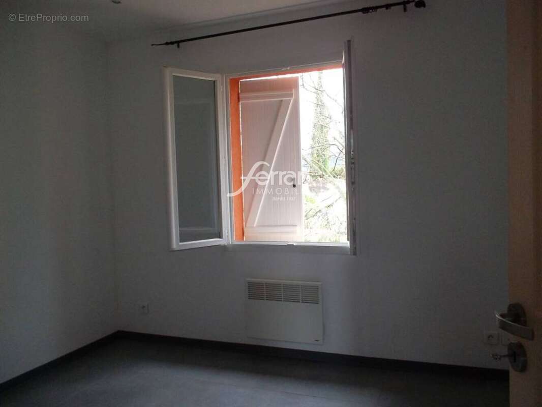 Maison à VILLECROZE