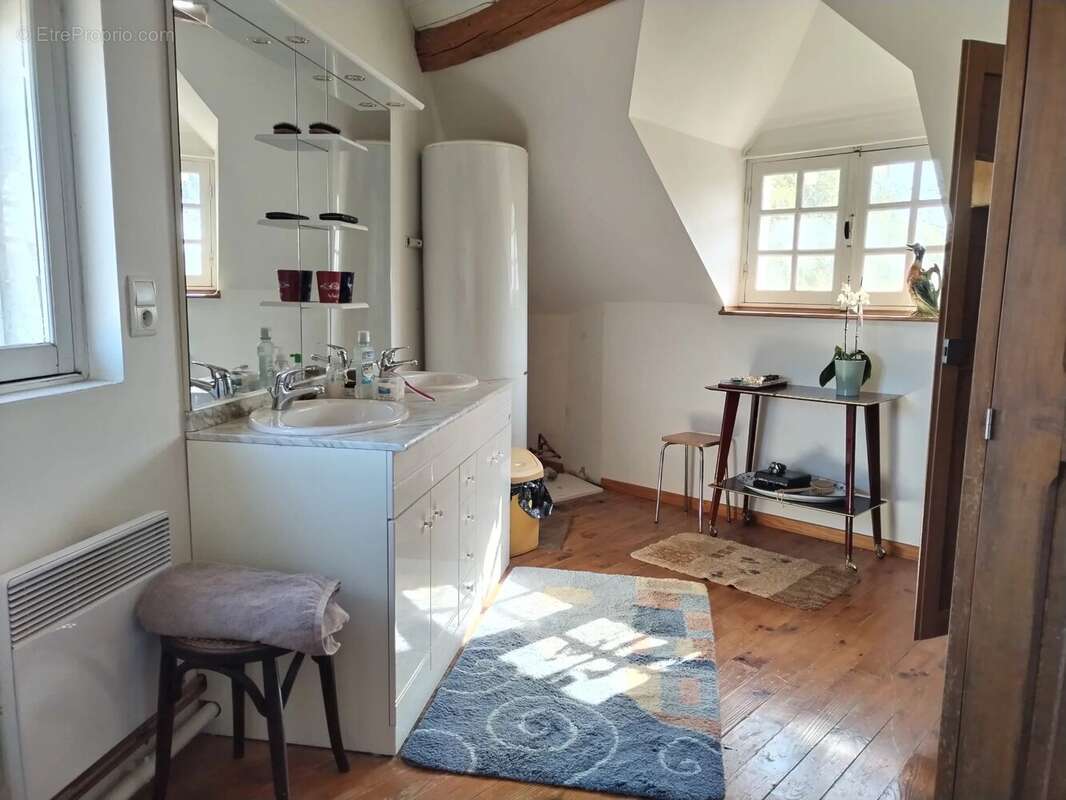 Maison à BUSSY-LE-REPOS