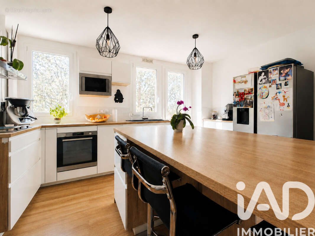 Photo 2 - Appartement à SAINT-OUEN-L'AUMONE