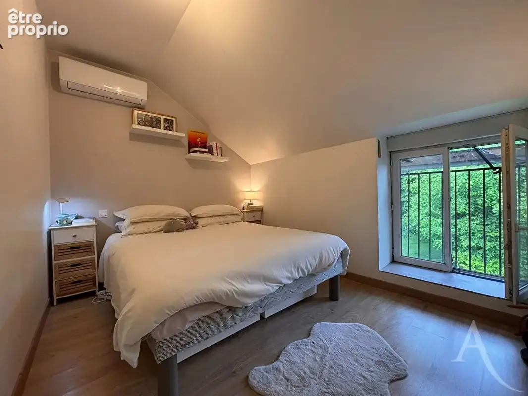 Maison 4 chambres terrain boisé et piscine ! - photo 10