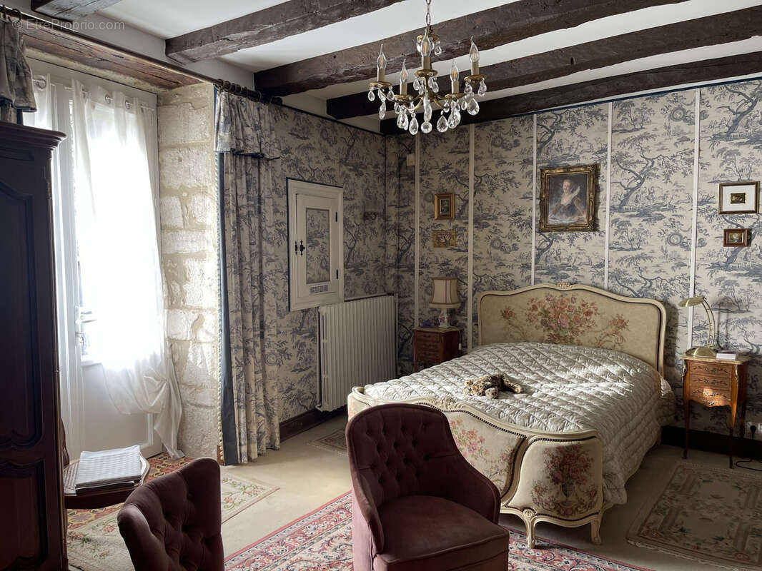 Maison à SAINT-CREPIN-D'AUBEROCHE