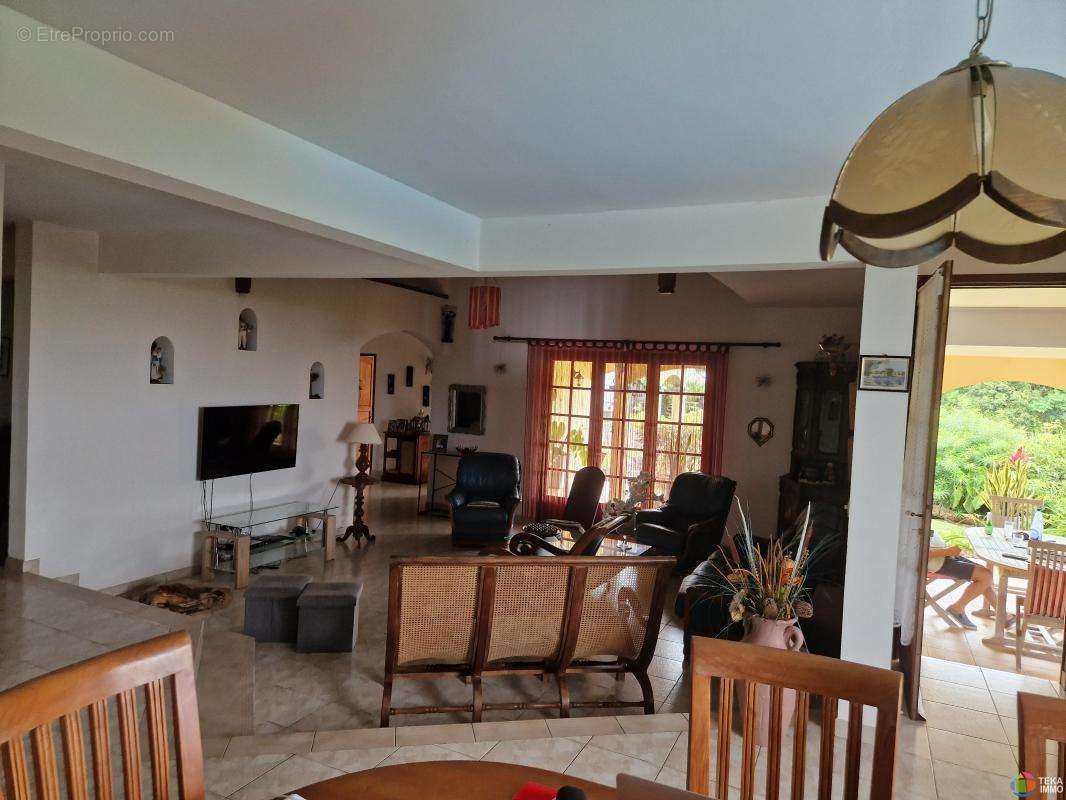Maison à SAINT-BENOIT