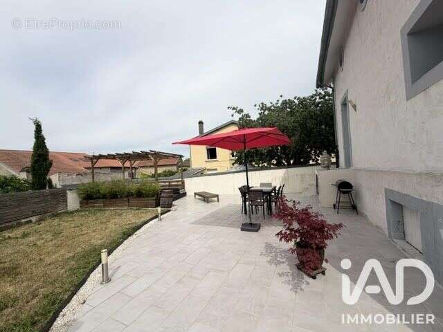 Photo 2 - Maison à COURCELLES-CHAUSSY