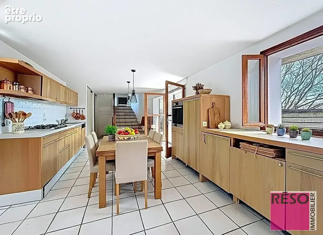 Maison 6 pièces 180 m² à vendre à Archamps (74160) - photo 4