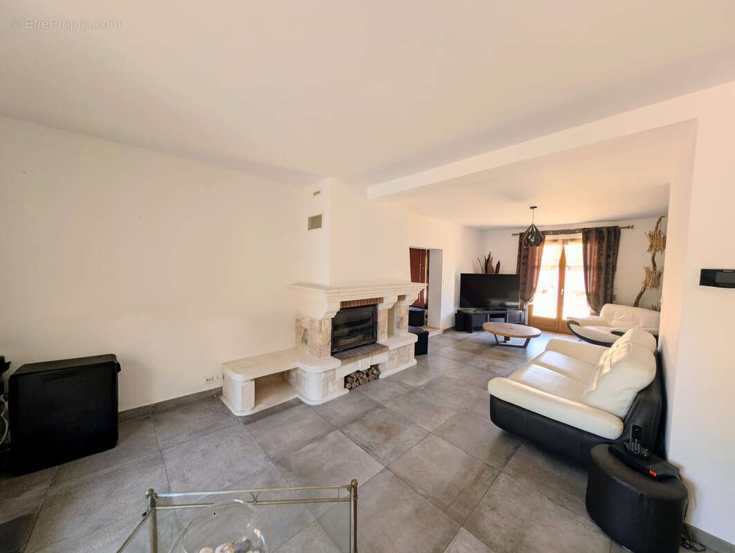 Maison 6 pièces - 142.98 m2 - LA FERTÉ ALAIS - photo 4