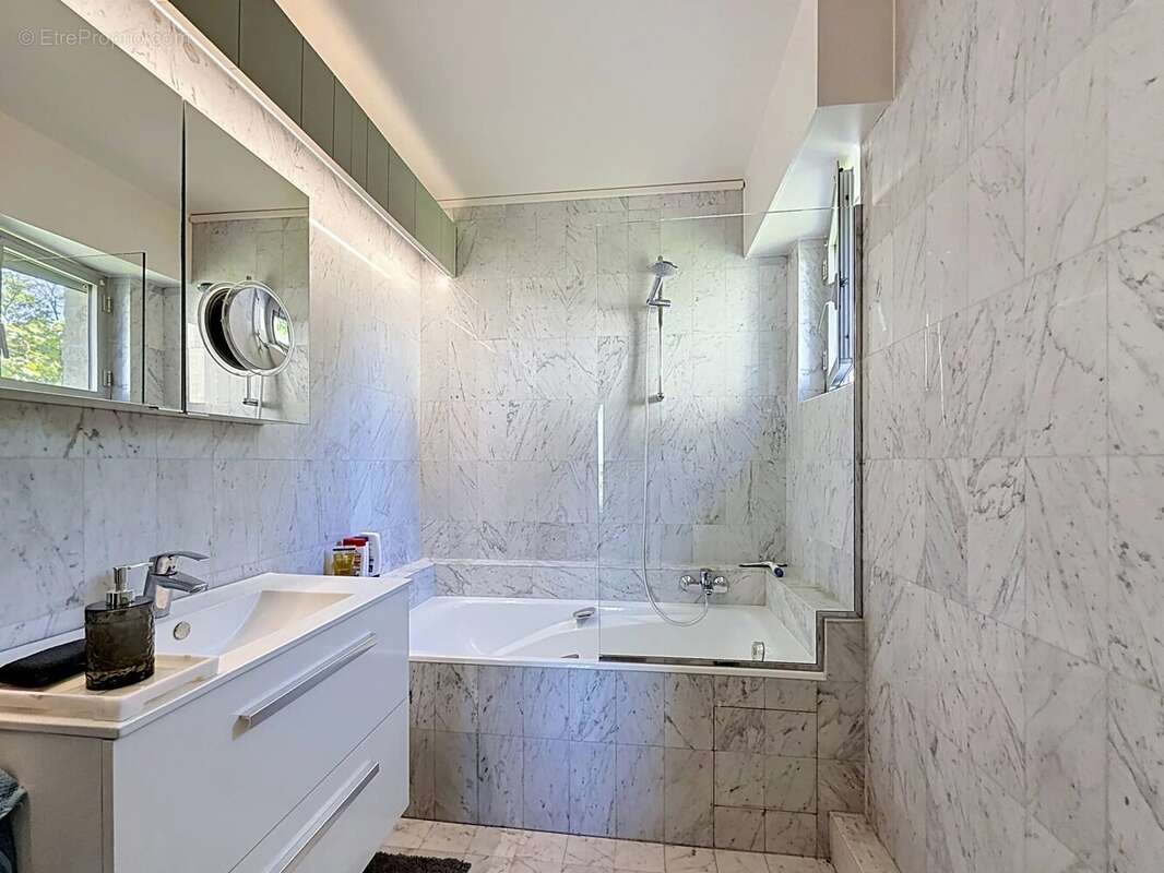 Appartement à TOURGEVILLE