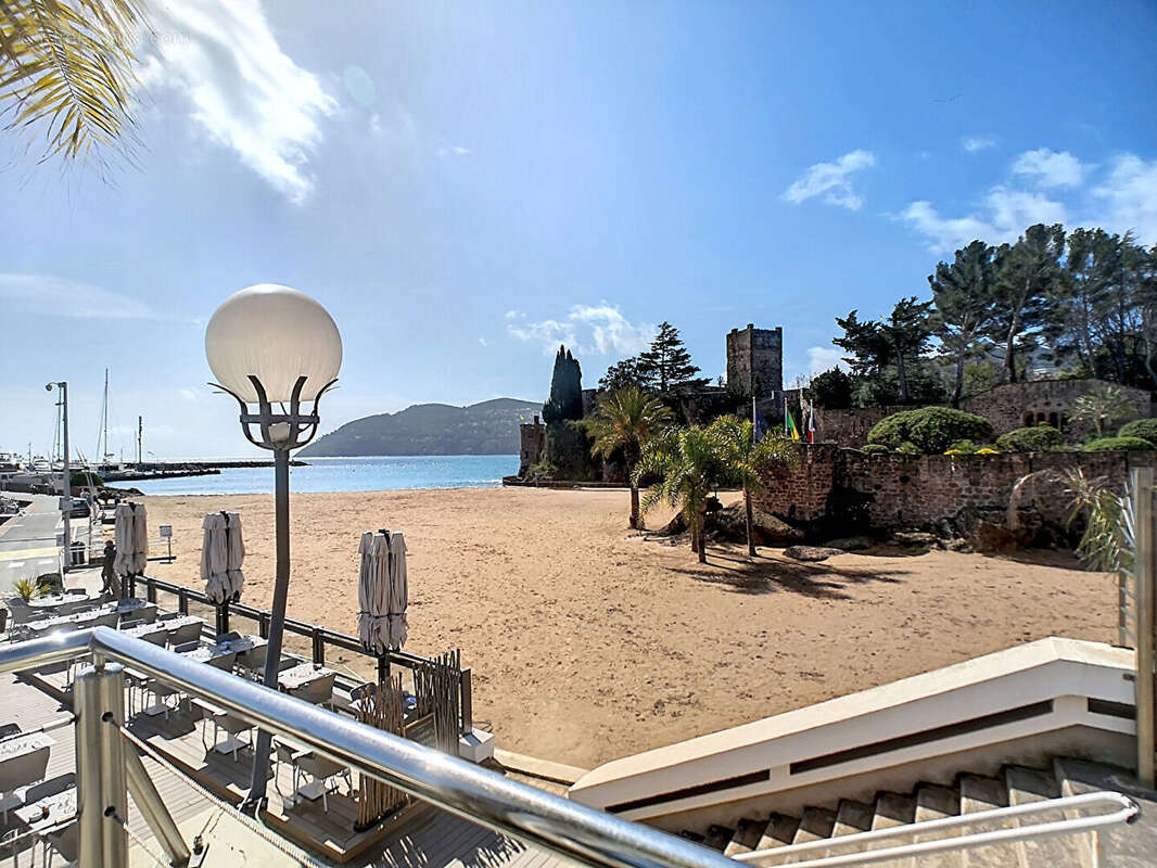 Appartement à MANDELIEU-LA-NAPOULE