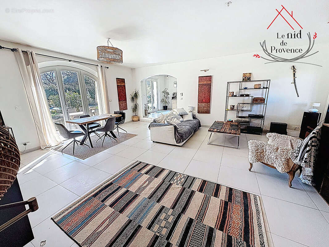 Nouveaute à robion  villa avec piscine sur beau terrain - photo 11
