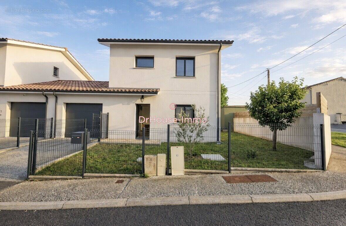Maison à POMPIGNAC