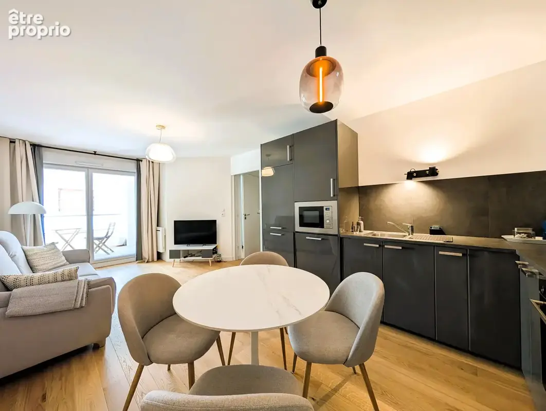 13005 - Camas - Rue de Verdun - T2 40m2 TBE - Terrasse - photo 2