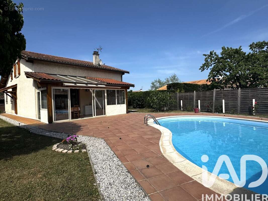 Photo 2 - Maison à BLANQUEFORT