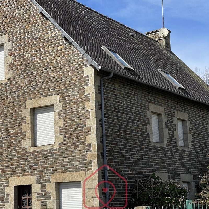 Maison à SAINT-HILAIRE-DU-HARCOUET