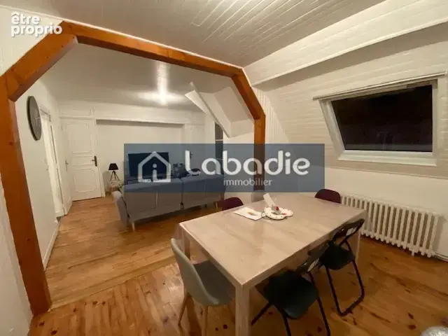 EXCLUSIVITE, appartement d'une surface habitable de 89m2, 2 caves. - photo 2