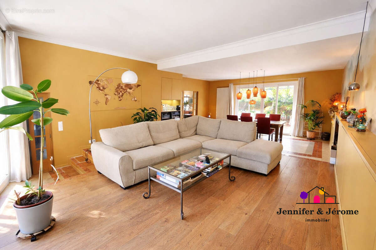 Maison à SAINT-GRATIEN