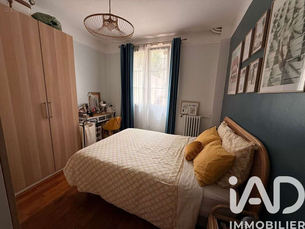 Photo 9 - Appartement à COURBEVOIE