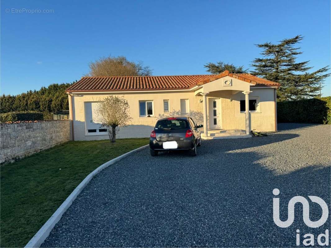 Photo 4 - Maison à SAUZE-VAUSSAIS