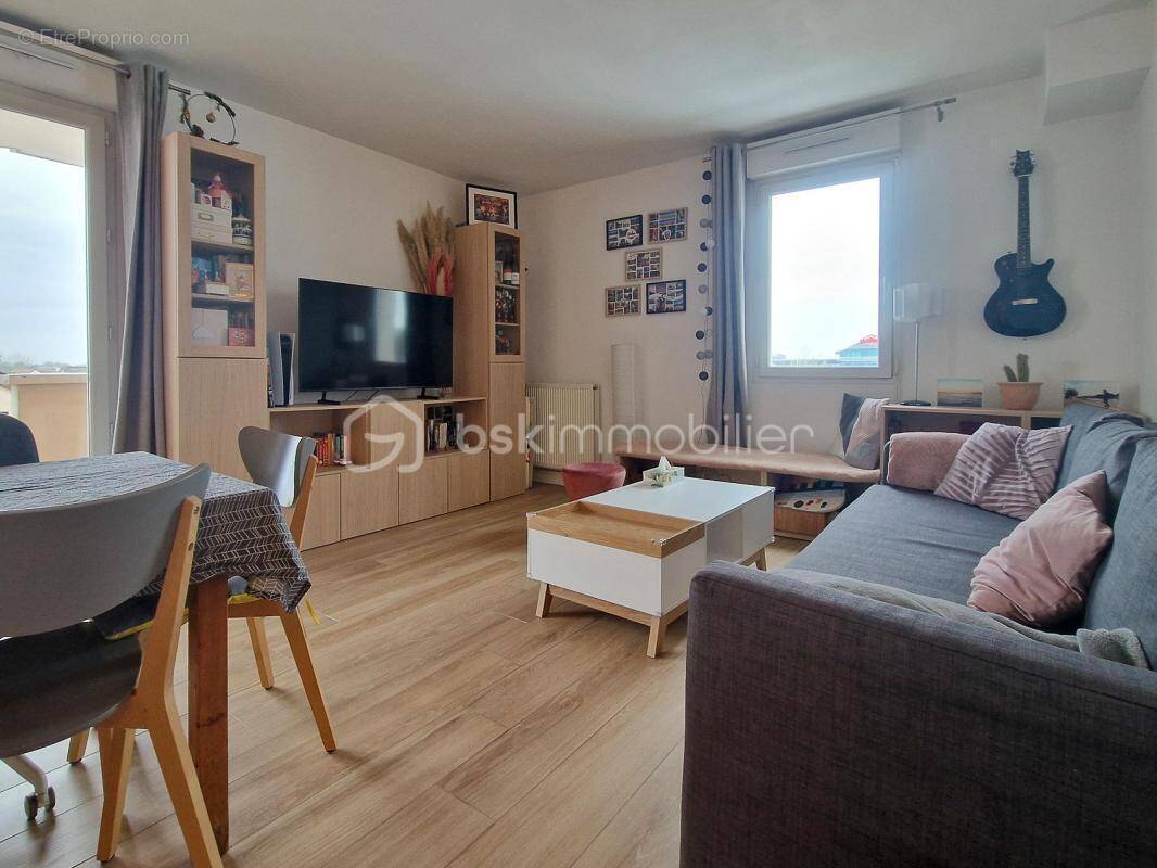 Appartement à EMERAINVILLE