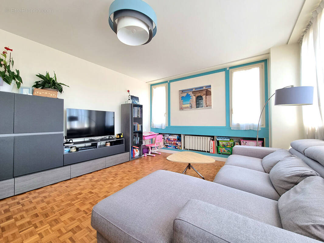 Appartement à FONTENAY-SOUS-BOIS