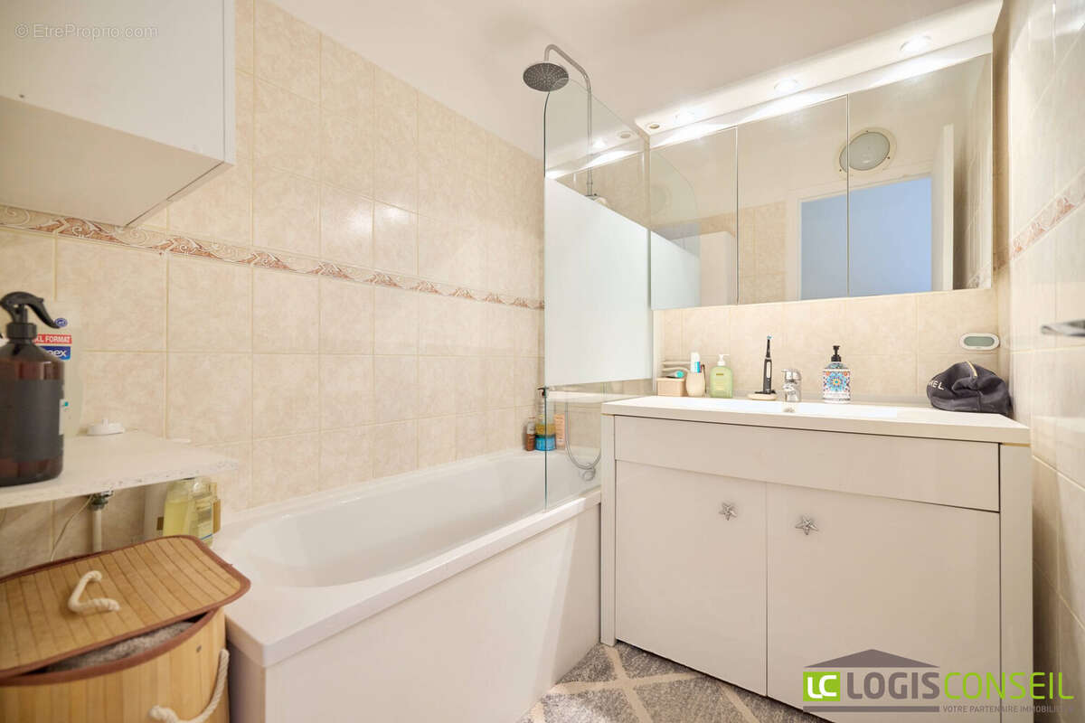 Appartement à BOURG-LA-REINE
