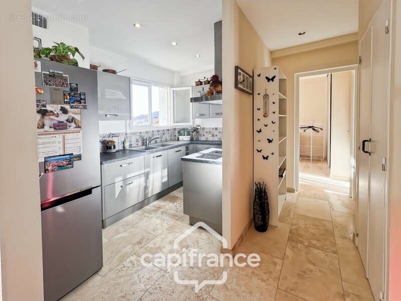 Appartement à HYERES