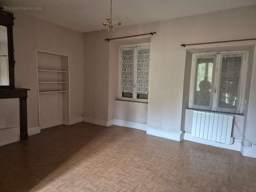 Appartement à VILLEFRANCHE-DE-ROUERGUE