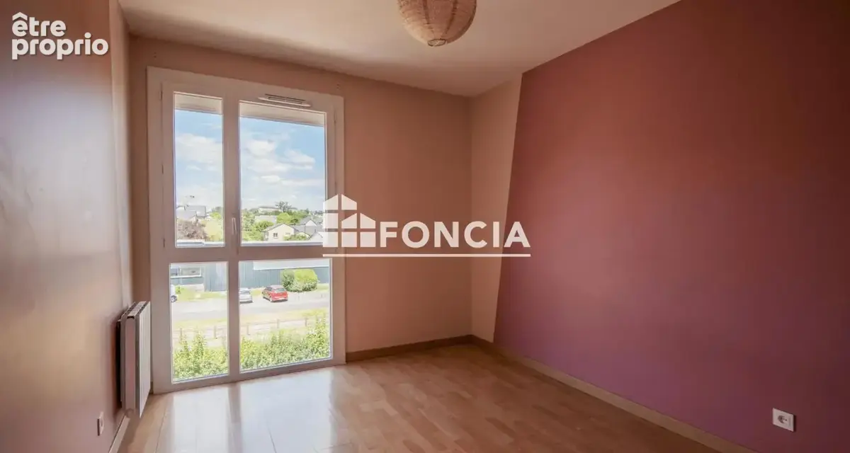 Onet-le-Château – Quartier des Balquières  Appartement T4 – 100 m² – 2ᵉ étage – Garage privatif - photo 3