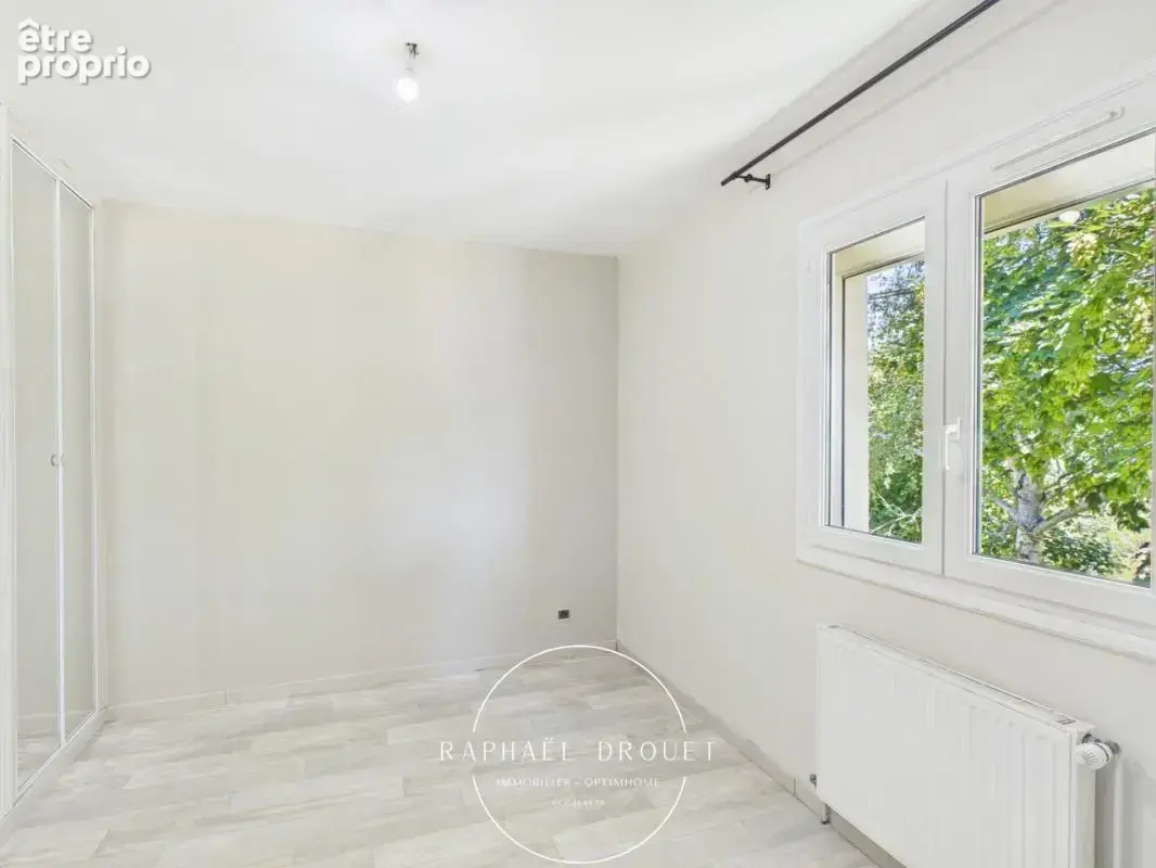 Jardin (38200) - Propriété familiale (196 m2) avec jardin, garage, atelier, et potentiel de valorisation foncière à 5 min de Vie - photo 18