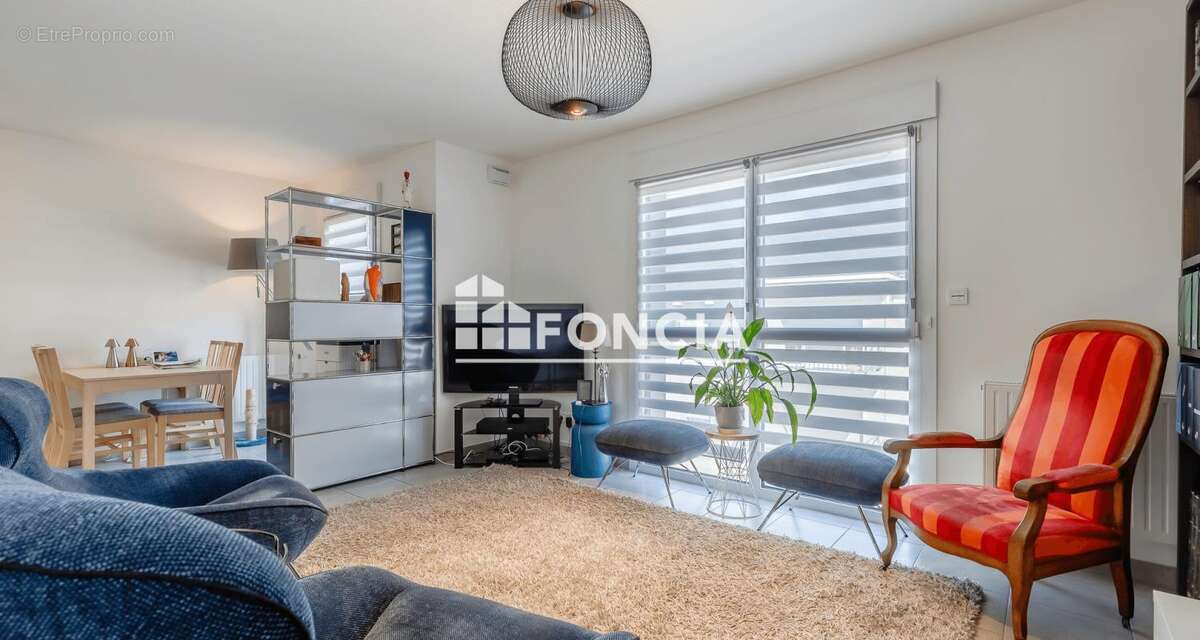 À VENDRE – Bel appartement dernier étage - photo 3