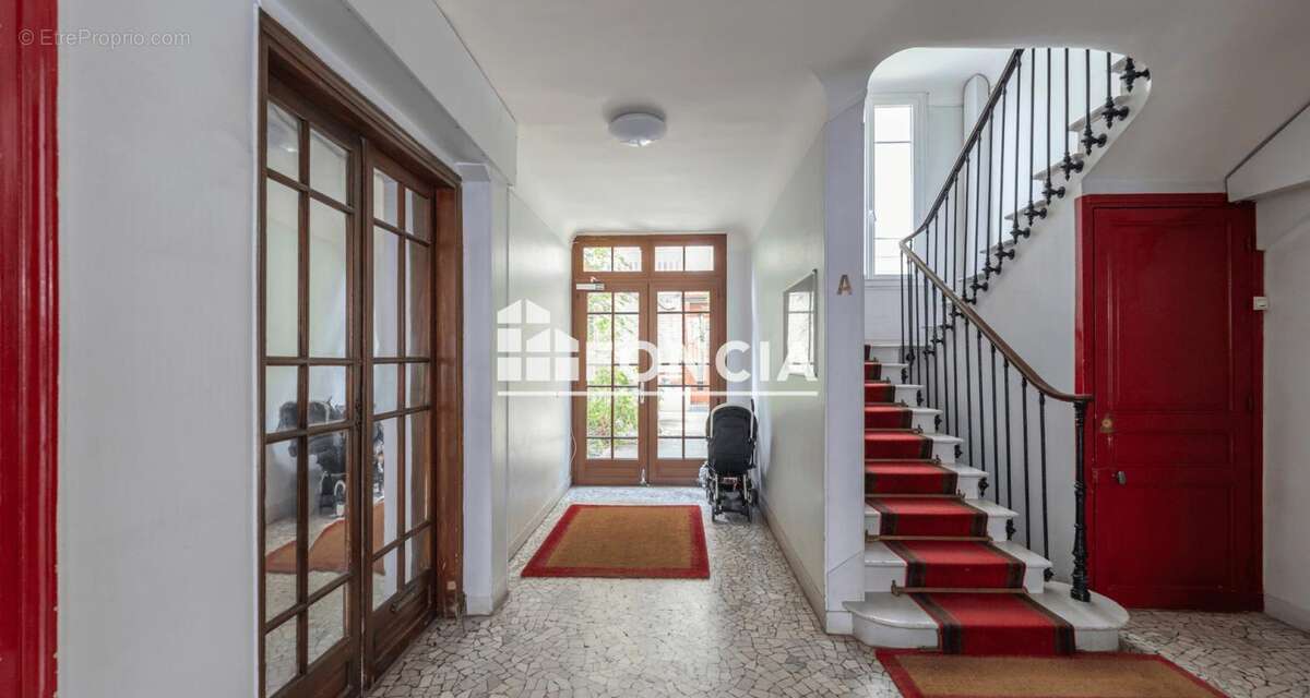 Annonce exclusive Foncia Vincennes — Appartement 2 pièces, avenue du Petit Parc - photo 9